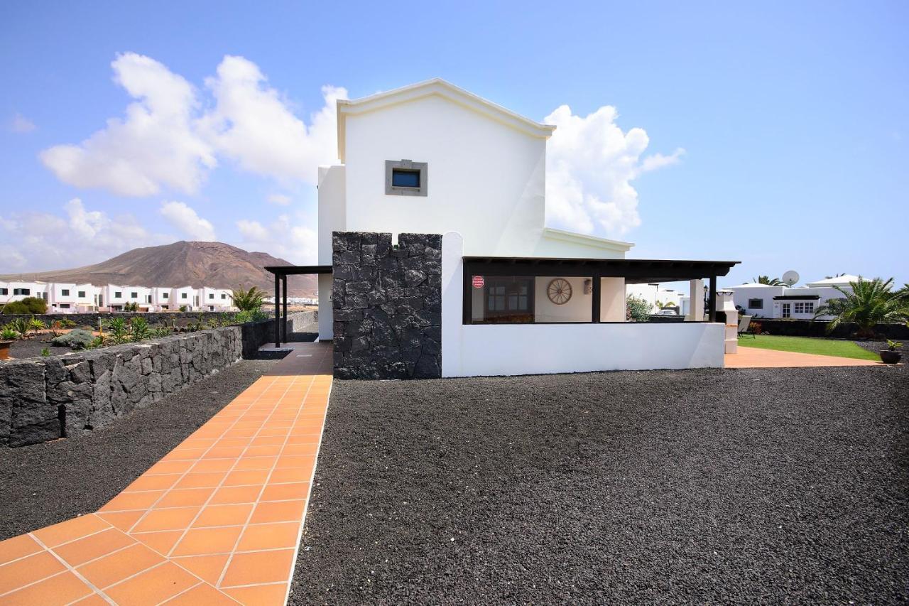 Villa Zafiro 34 Playa Blanca  Exterior photo